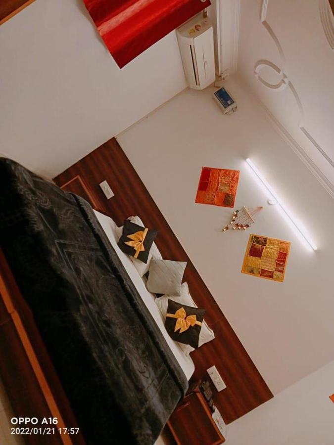 Orchid Hostel And Hotel Tapovan Екстериор снимка