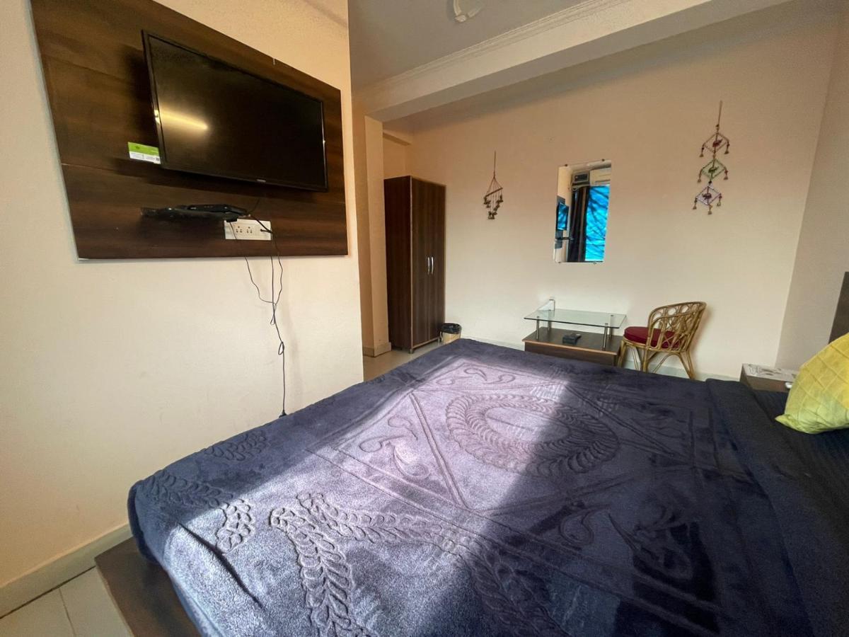 Orchid Hostel And Hotel Tapovan Екстериор снимка