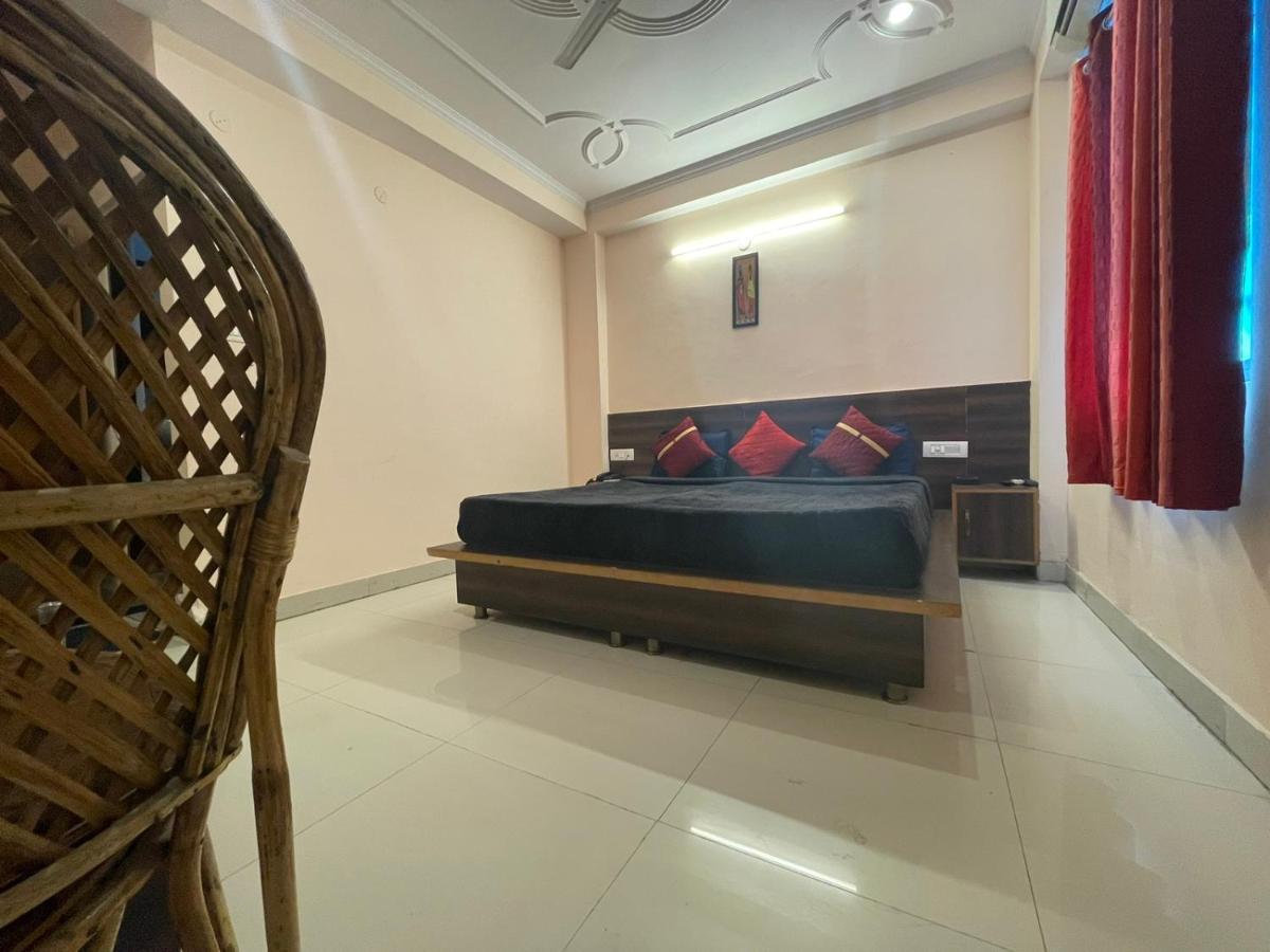 Orchid Hostel And Hotel Tapovan Екстериор снимка